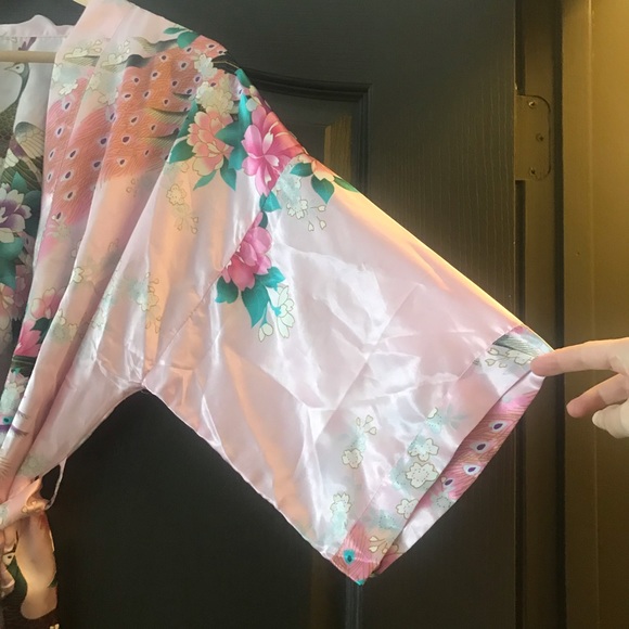 Satin Printed Pink Robe - Picture 2 of 8